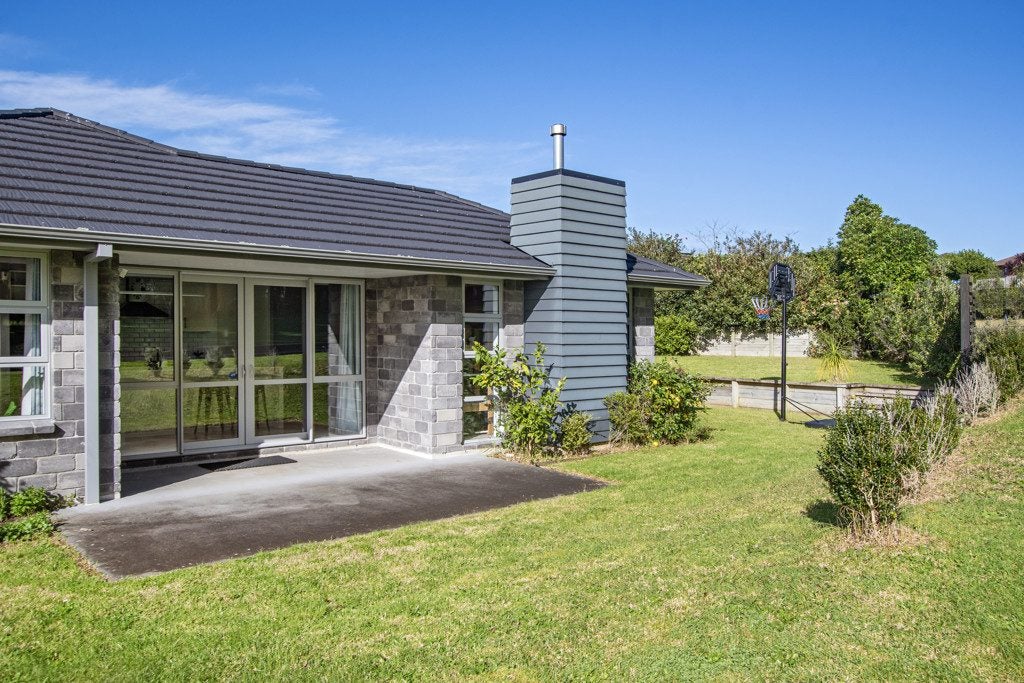 17 Timara Avenue, Tikipunga, Whangarei - Carousel 1