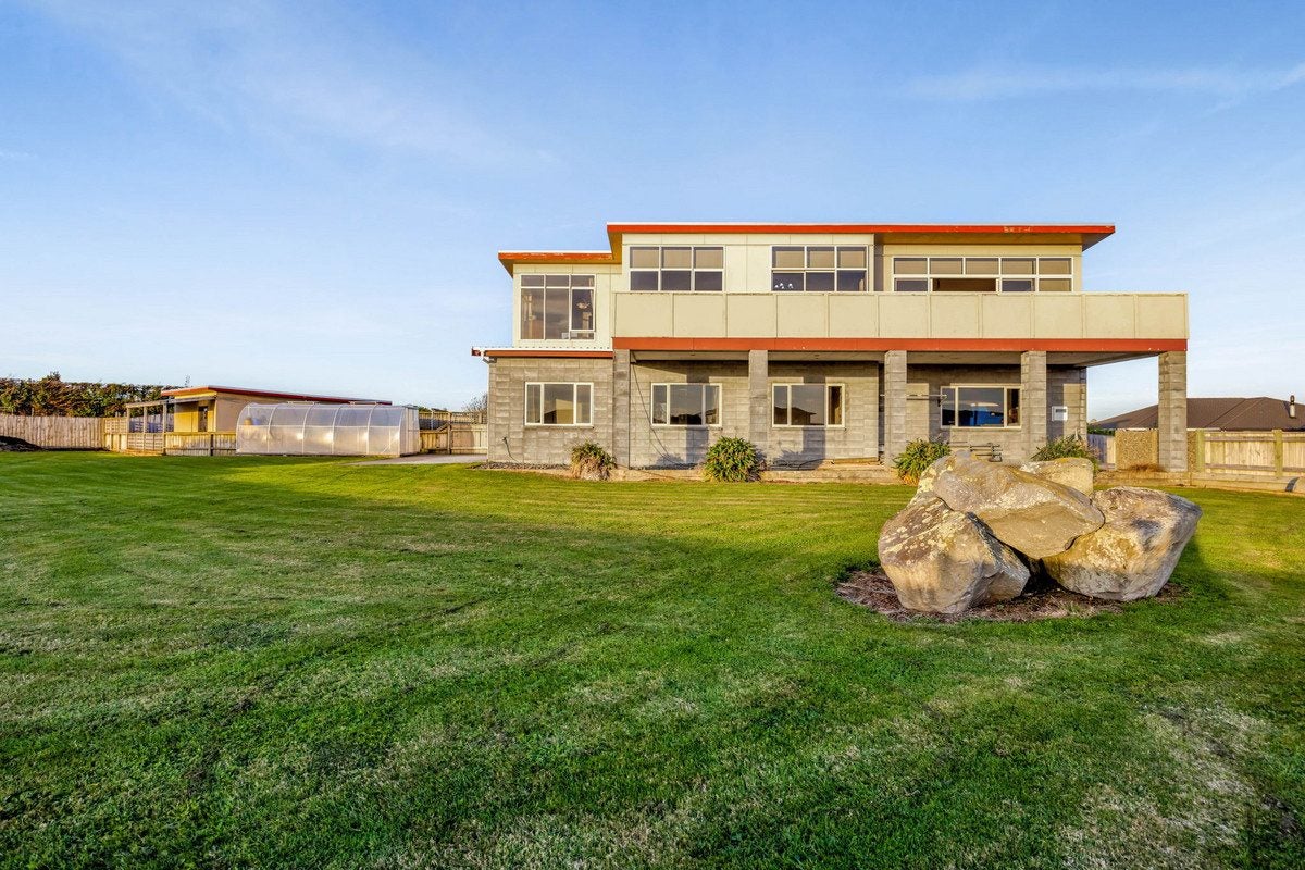 11 Denby Heights, Hawera - Carousel 33