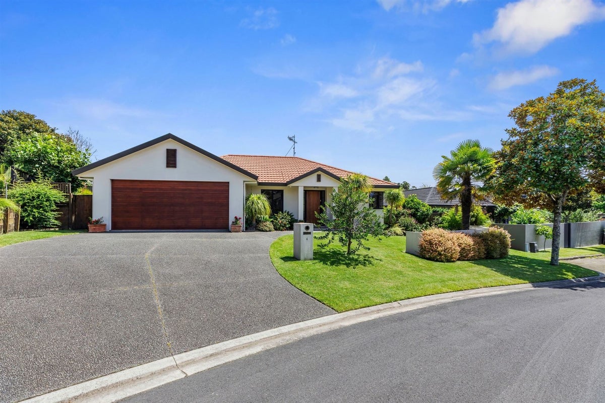 4 Shrewsbury Close, Bethlehem, Tauranga - Carousel 1