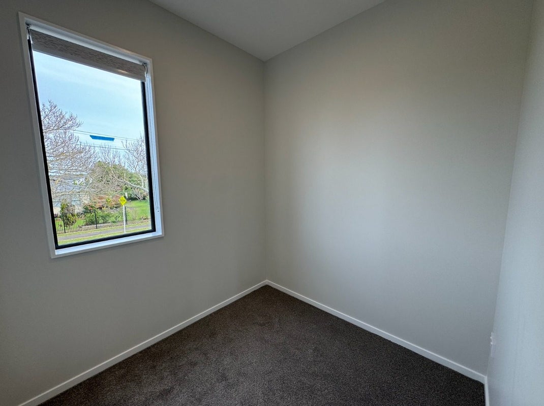 13 Thomas Road, Mangere, Auckland - Carousel 11