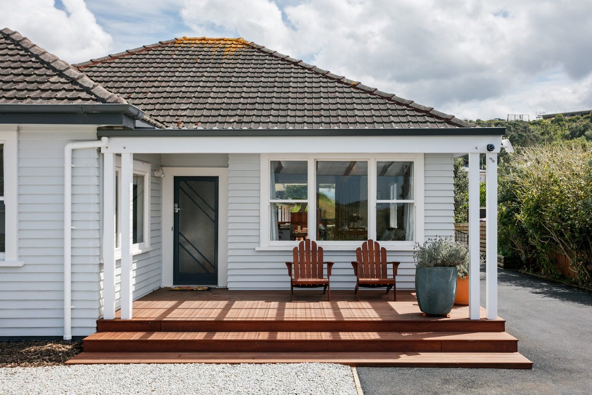 28A Moana Road, Okitu, Gisborne - Carousel 1