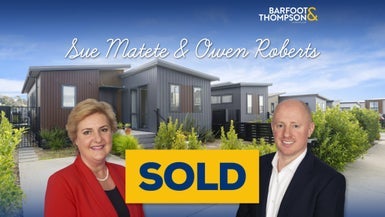 25 Pukanui Avenue, Totara Park, Auckland - Carousel 1