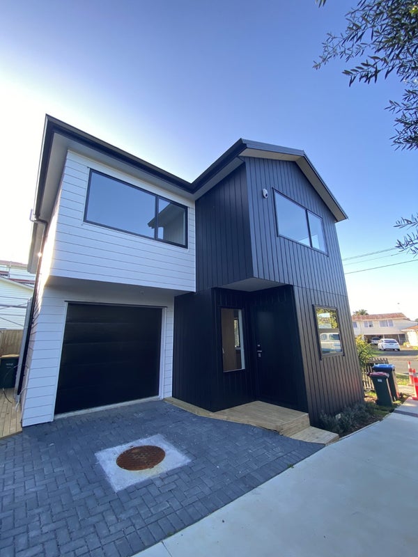 54A Kitchener Road, Sandringham, Auckland - Carousel 1