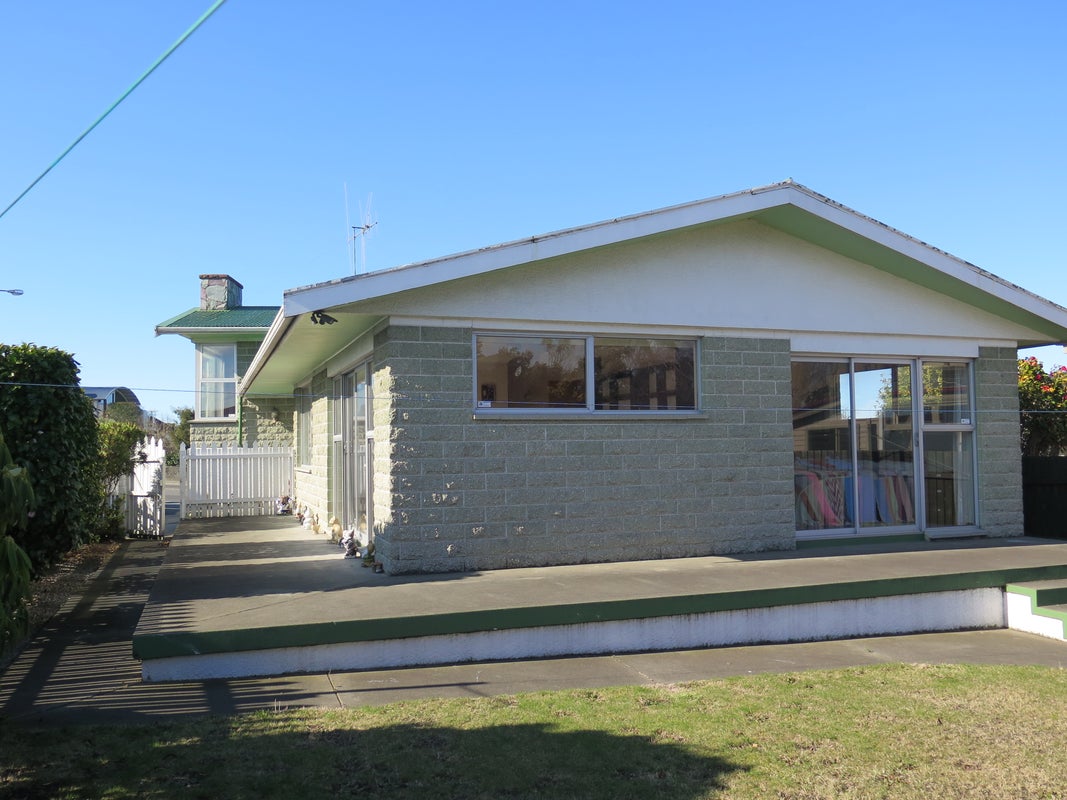 136 Evans Street, Waimataitai, Timaru - Carousel 1