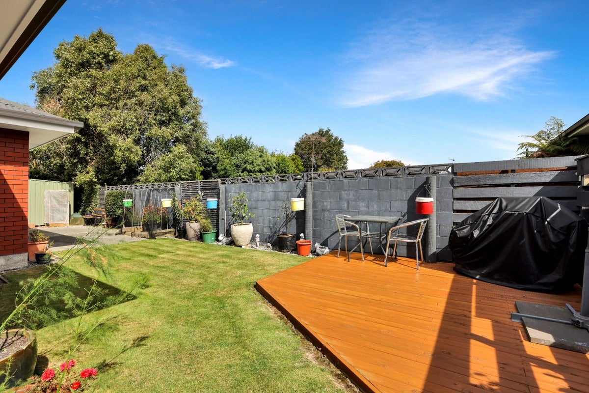 22B Charles Street, Allenton, Ashburton - Carousel 22