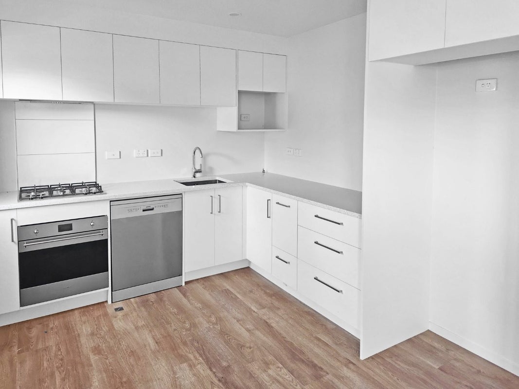 3/12 Mana Avenue, Titahi Bay, Porirua - Carousel 2