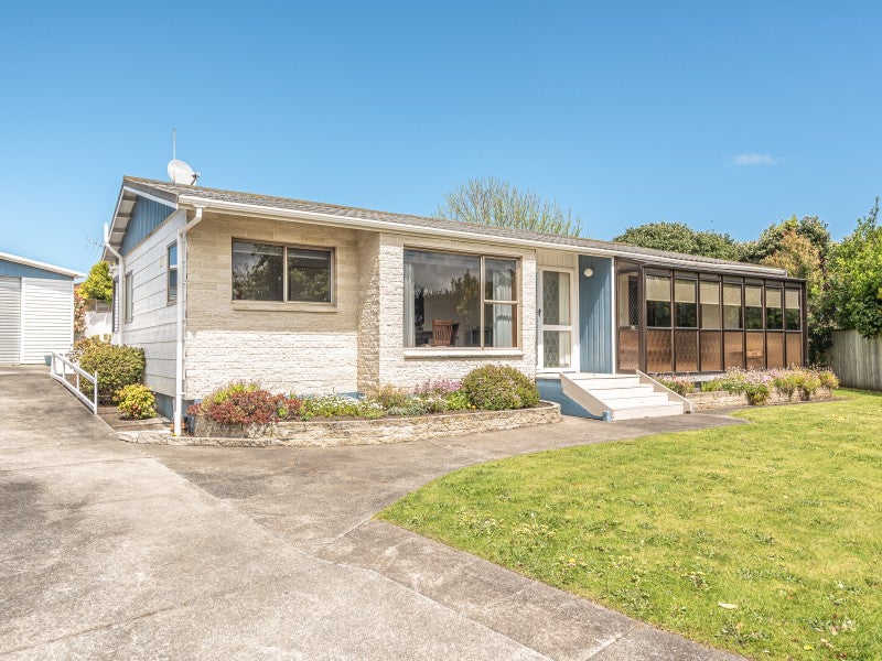 20 Treadwell Street, Springvale, Whanganui - Carousel 1