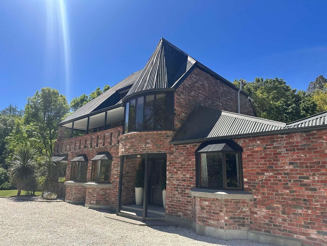12 Philip Street, Coalgate - Carousel 1
