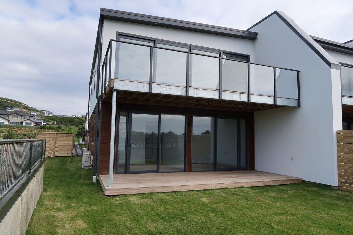 61A Whitford Brown Avenue, Papakowhai, Porirua - Carousel 16