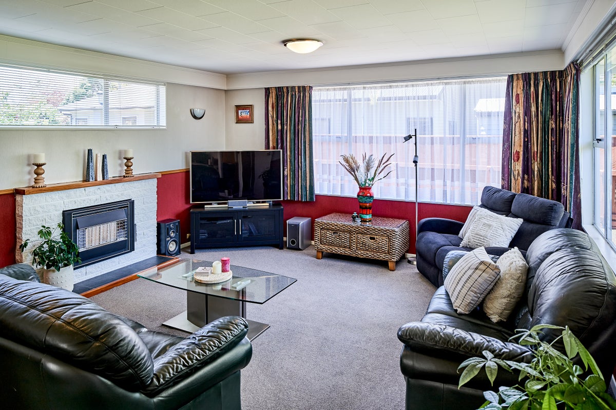 276 Waterloo Road, Waterloo, Lower Hutt - Carousel 2