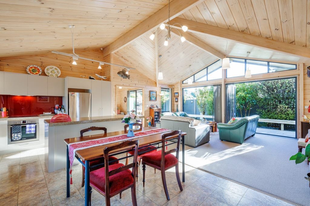 33 Ridge Road, Oneroa, Waiheke Island - Carousel 1