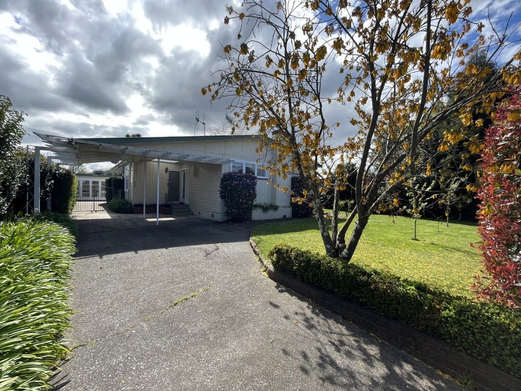 714 Maxville Drive, Parkvale, Hastings, Hawke's Bay - Carousel 1