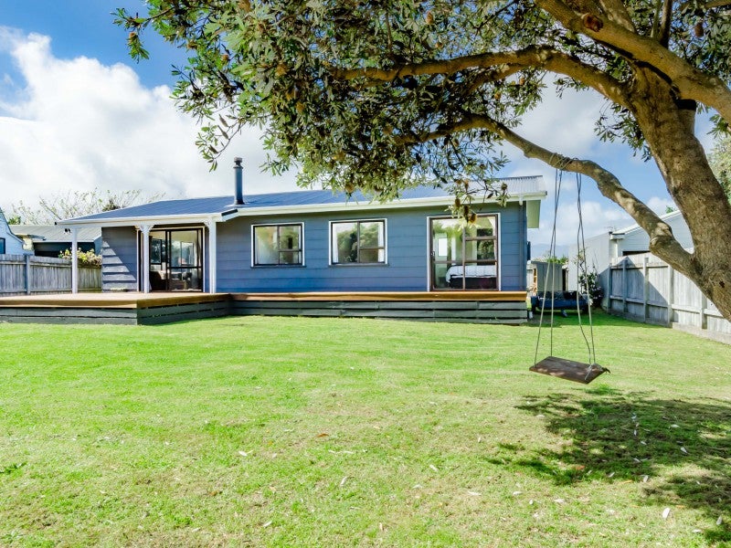 16 Tobys Way, Waikanae Beach, Waikanae - Carousel 1