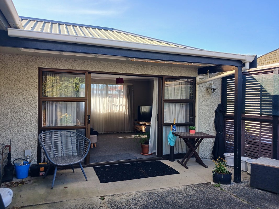 15 Coughtrey Street, Saint Clair, Dunedin - Carousel 1