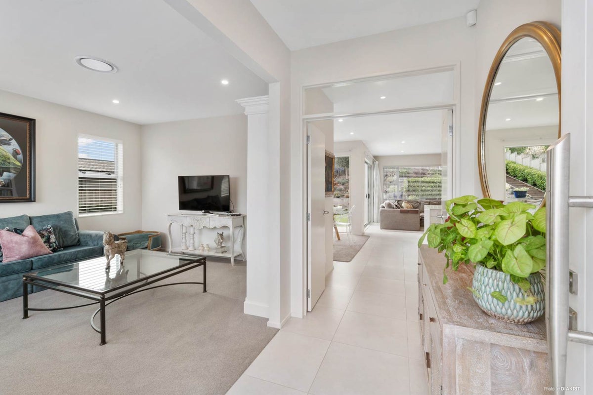 26 Kaiawa Street, Beachlands, Auckland - Carousel 1