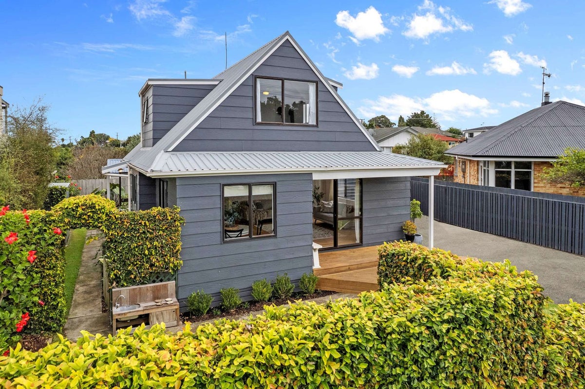 1 Hall Road, Matua, Tauranga - Carousel 1