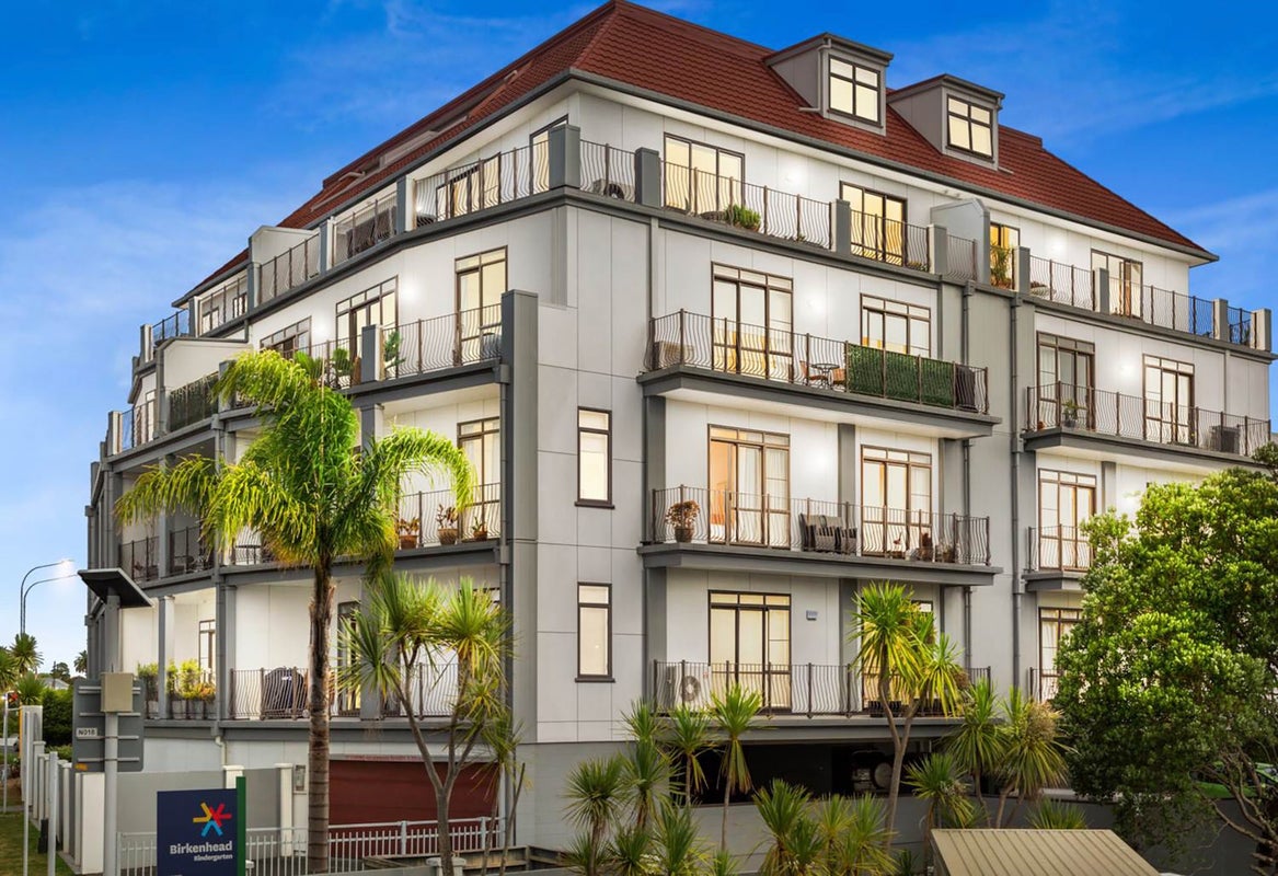 4/99 Mokoia Road, Birkenhead, Auckland - Carousel 30