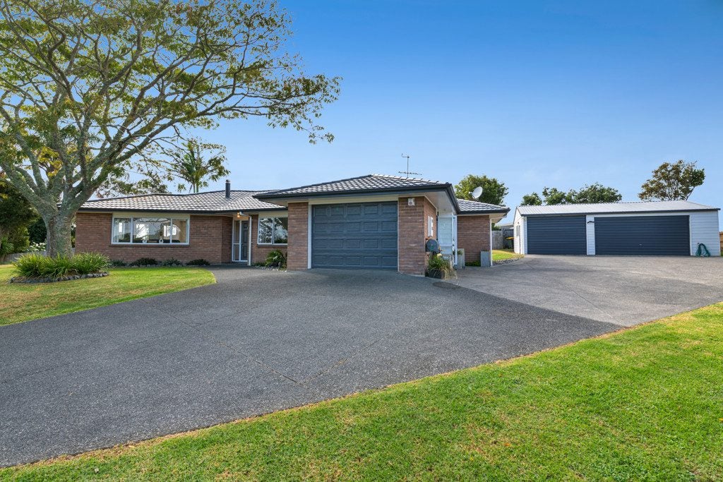 47 Shelly Beach Road, Helensville - Carousel 1