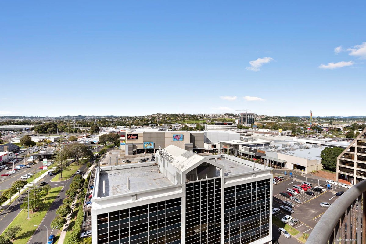 13G/18 Ronwood Avenue, Manukau, Auckland - Carousel 2
