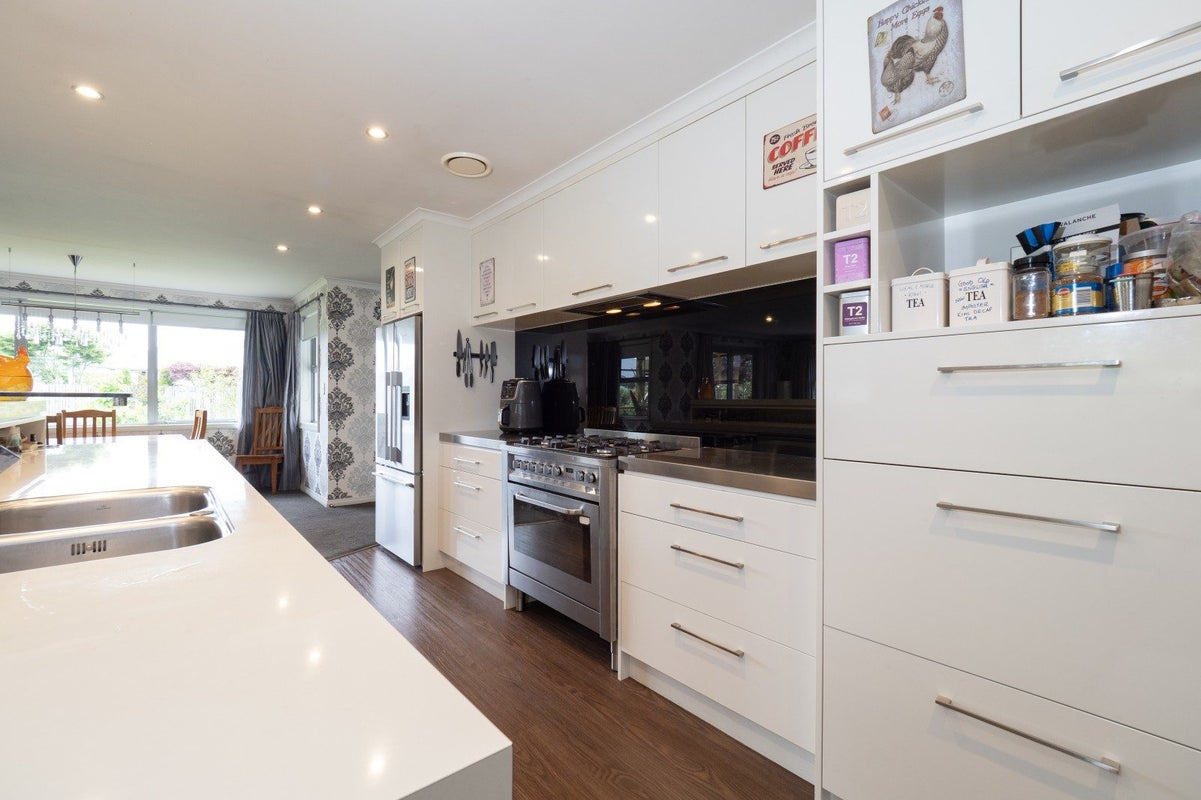 32 Thomas Street, Allenton, Ashburton - Carousel 2