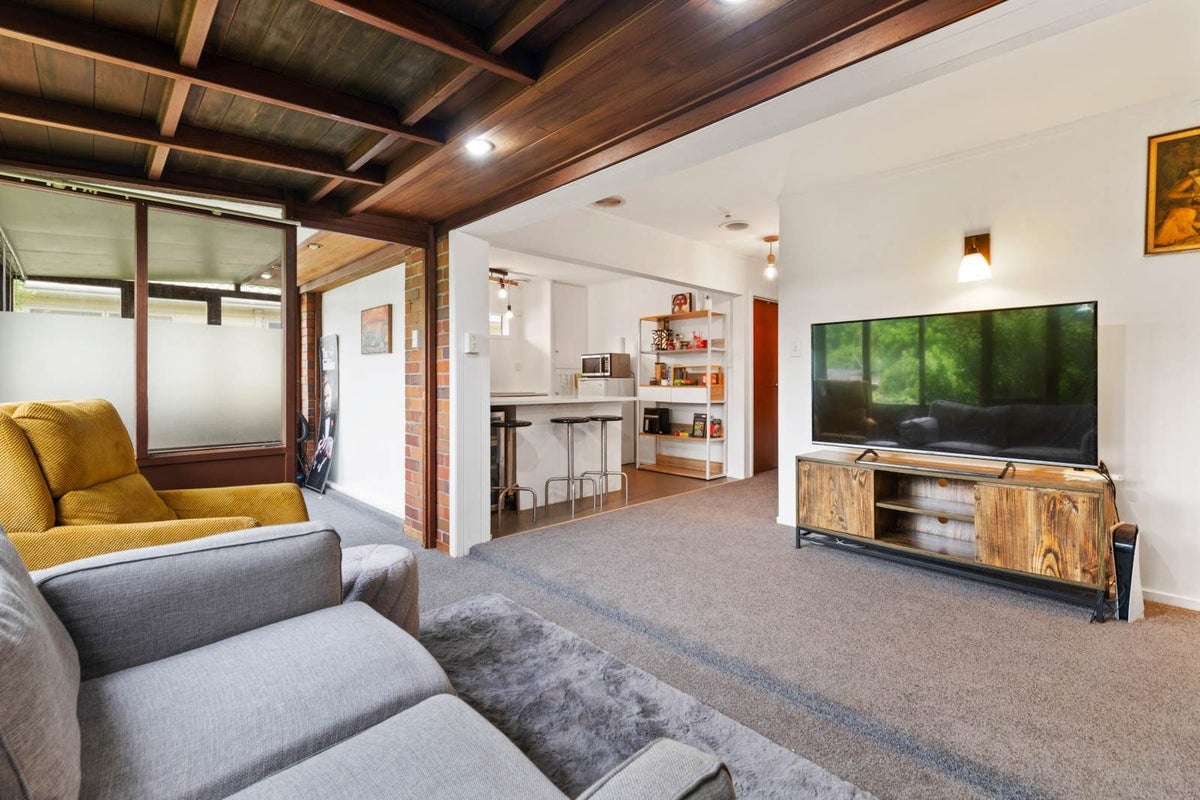 8A Boys Place, Pakuranga Heights, Auckland - Carousel 2
