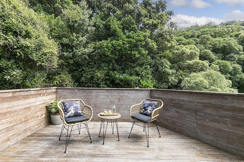 36 Cave Road, Houghton Bay, Wellington - Carousel 2