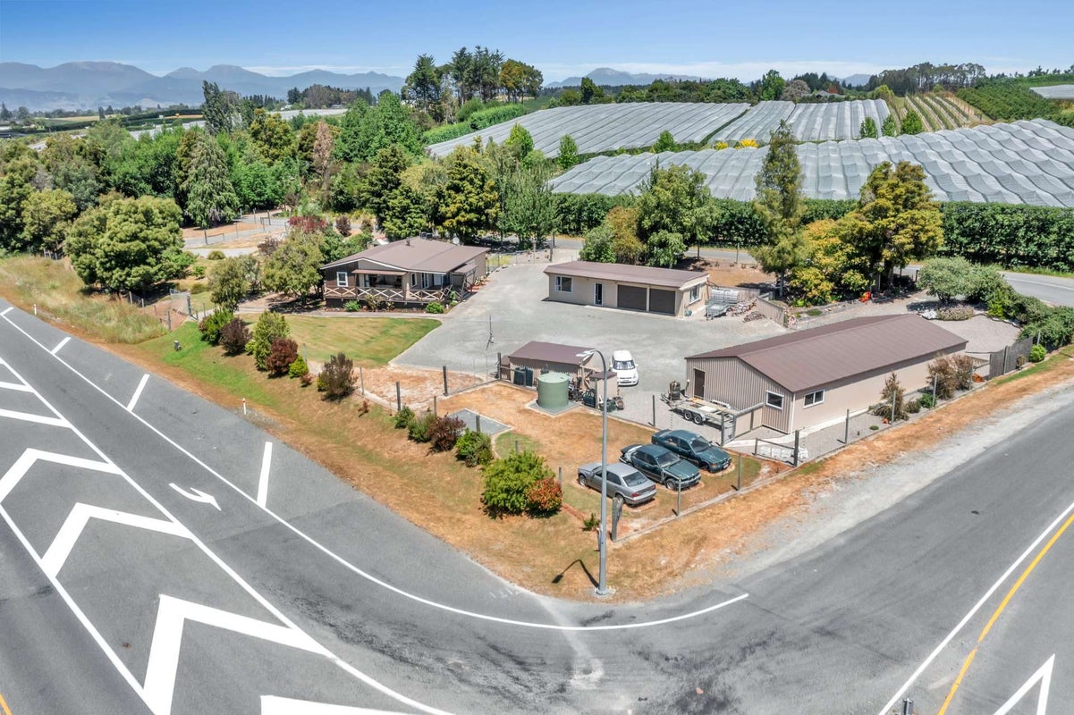 28 Dominion Road, Upper Moutere - Carousel 1