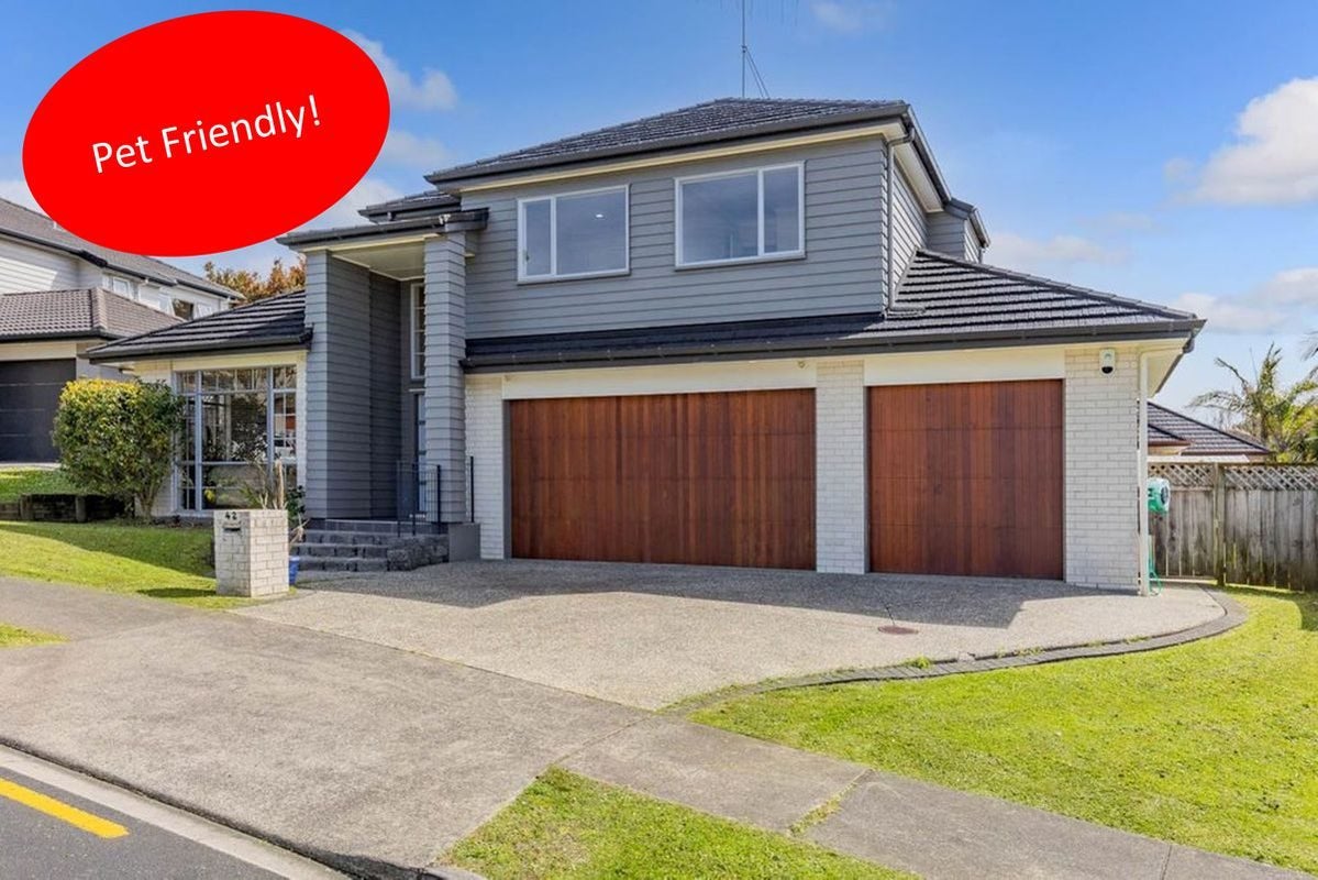 42 Seresin Crescent, Flat Bush, Auckland - Carousel 1