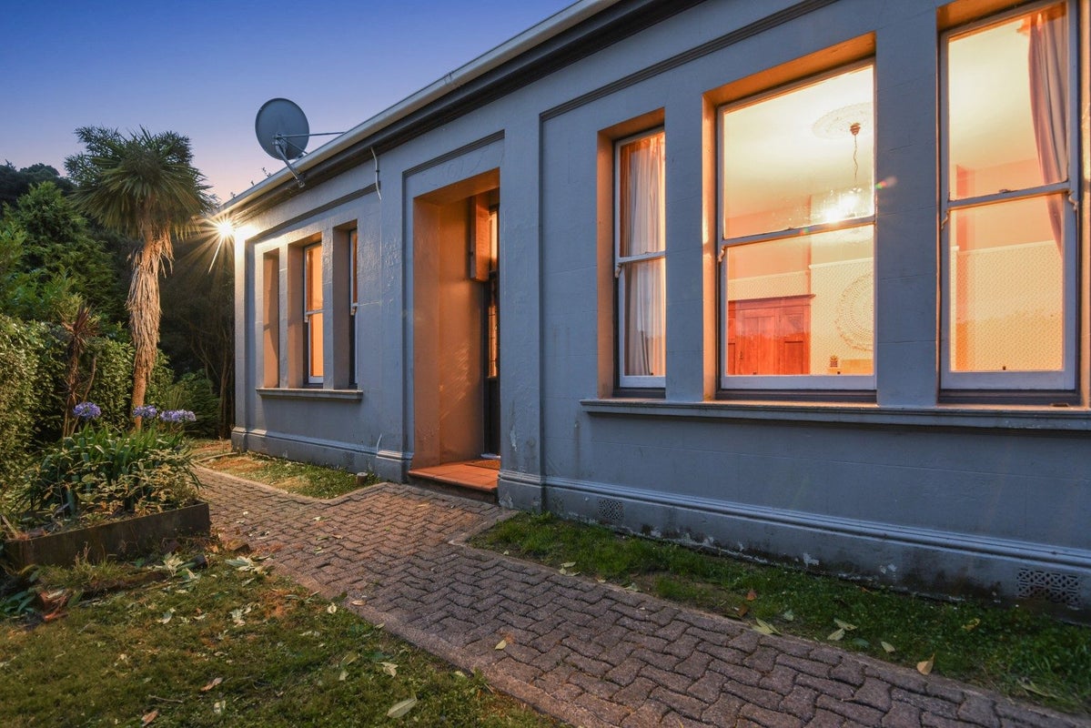 70 Gladstone Road, Dalmore, Dunedin - Carousel 34
