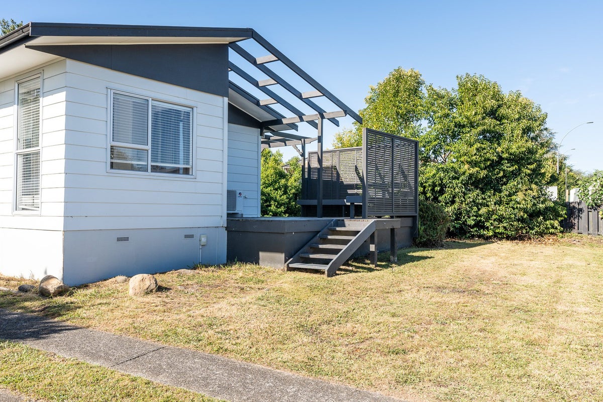 65 Snell Drive, Chartwell, Hamilton - Carousel 2