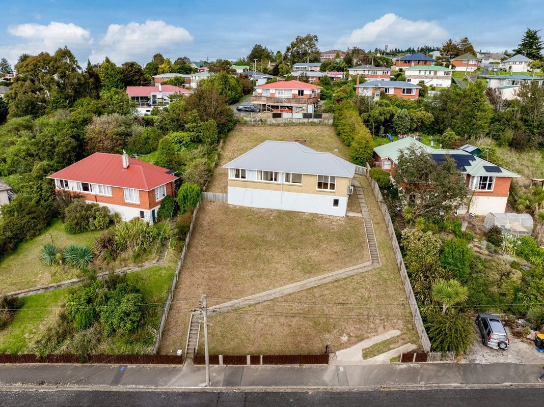 82 Turnbull Street, Brockville, Dunedin - Carousel 2