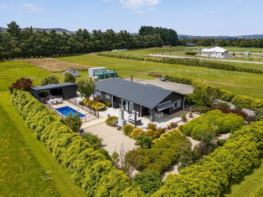82A Moiki Road, Greytown - Carousel 1