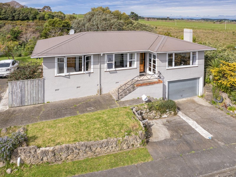 13 East Way, Durie Hill, Whanganui - Carousel 2