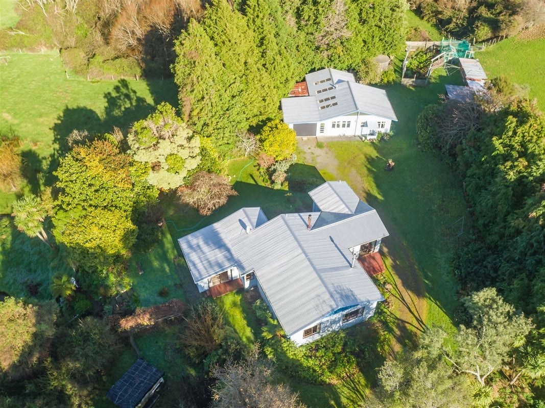 13 Mount Munro Road, Mauriceville - Carousel 1