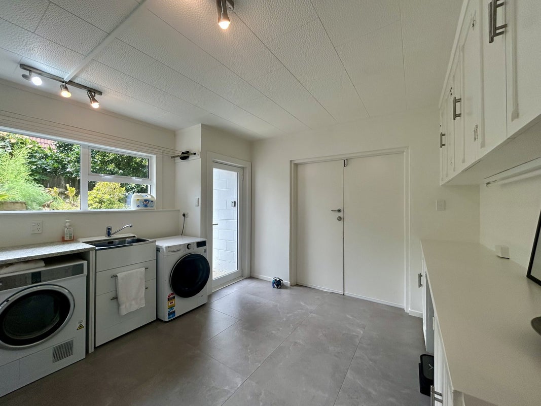 10 Asbury Crescent, Campbells Bay, Auckland - Carousel 20