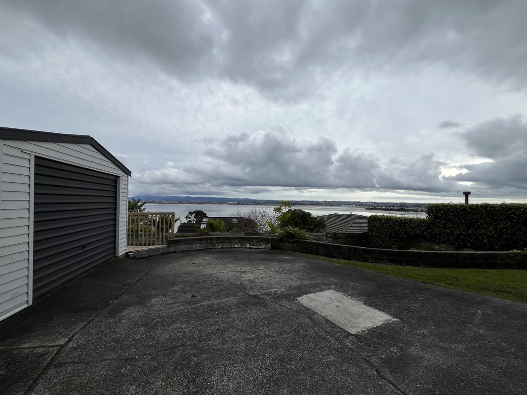 49 Hadfield Street, Beach Haven, Auckland - Carousel 15