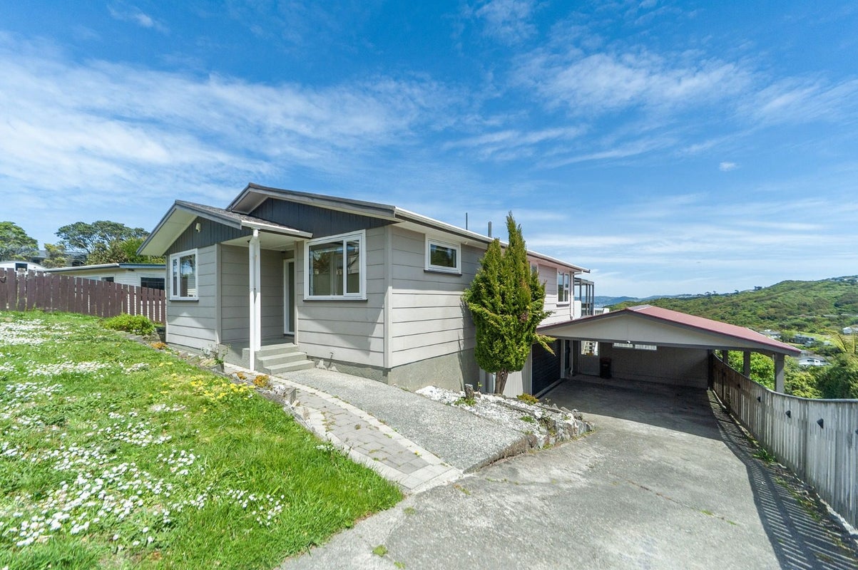 46 Cypress Drive, Maungaraki, Lower Hutt - Carousel 1