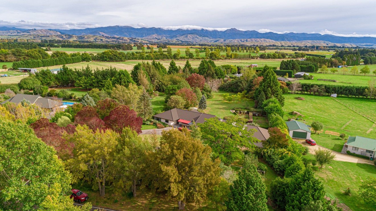 15 Willow Park Drive, Masterton - Carousel 22
