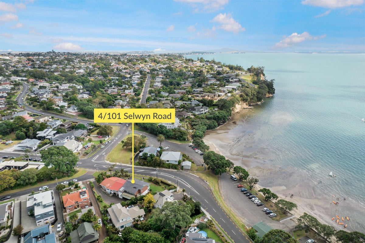 4/101 Selwyn Road, Howick, Auckland - Carousel 1