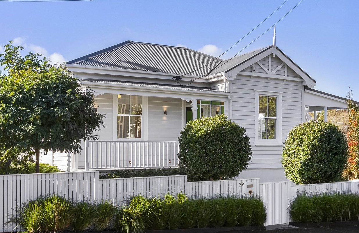 29 Wairere Avenue, Mount Albert, Auckland - Carousel 1