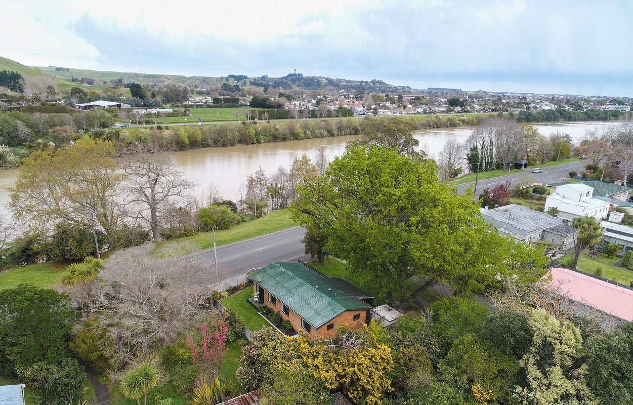 259A Somme Parade, Aramoho, Whanganui - Carousel 1