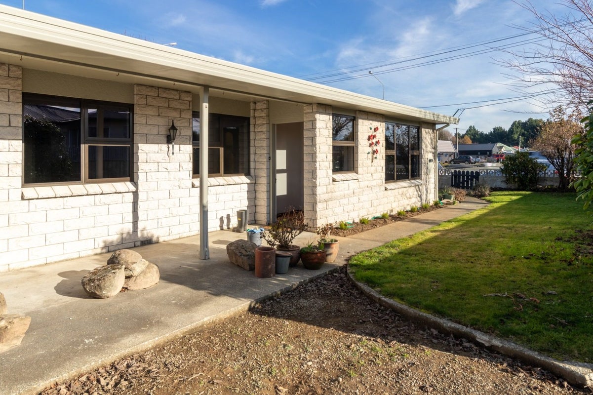 387 North Road, Waikiwi, Invercargill - Carousel 1