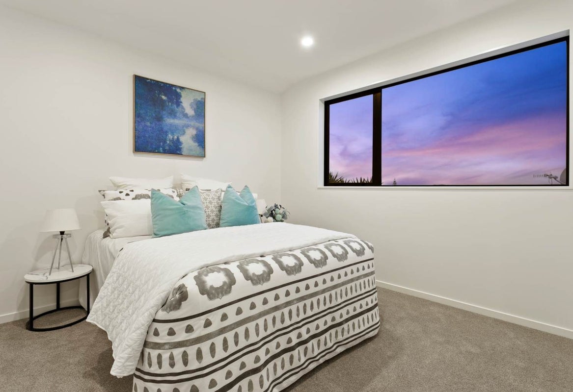 1F Valron Road, Te Atatu South, Auckland - Carousel 16