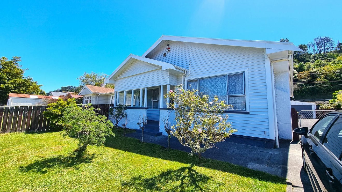 57 Pharazyn Street, Melling, Lower Hutt - Carousel 1