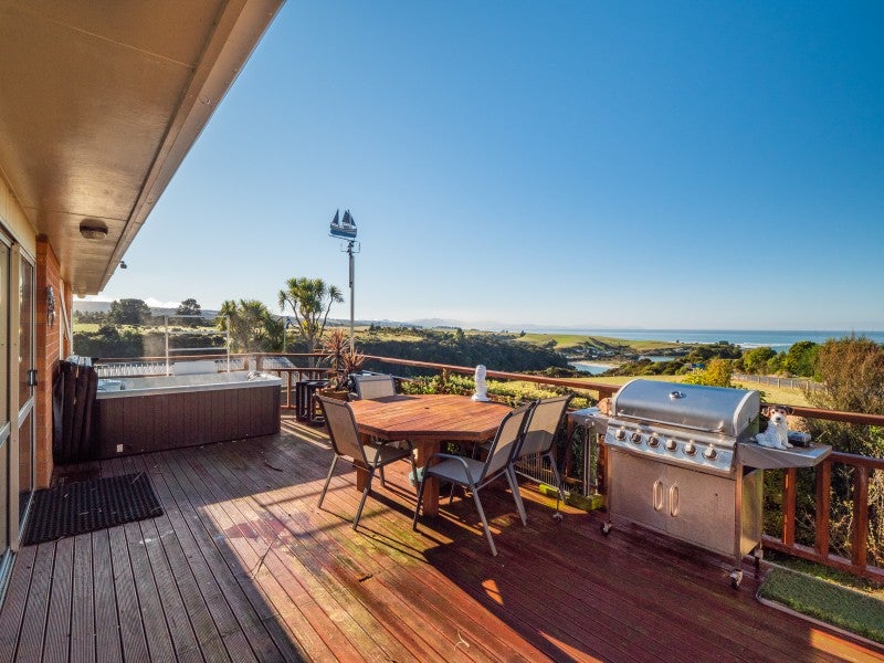 1061 Finlayson Road, Brighton - Carousel 2