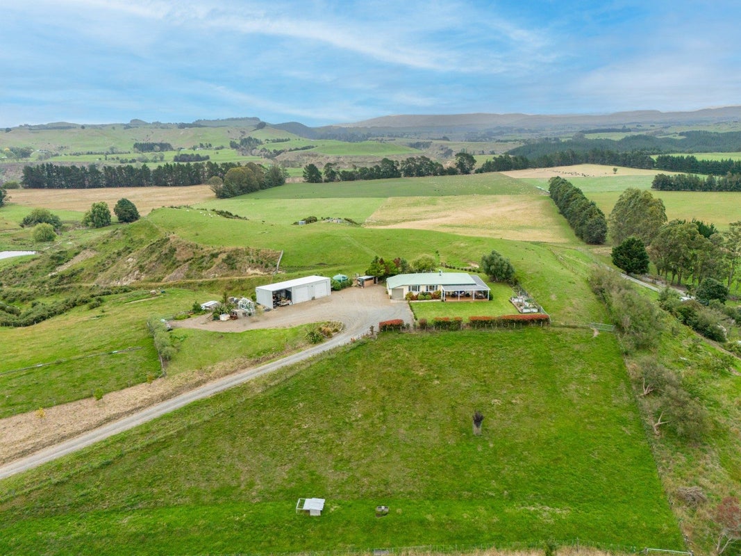 1821 Dartmoor Road, Dartmoor, Napier - Carousel 2