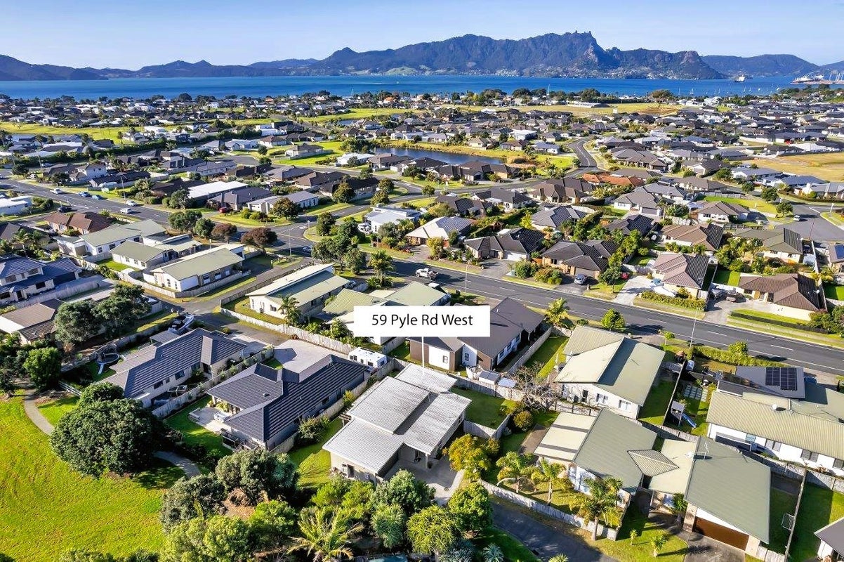 59 Pyle Road West, One Tree Point, Whangarei - Carousel 2