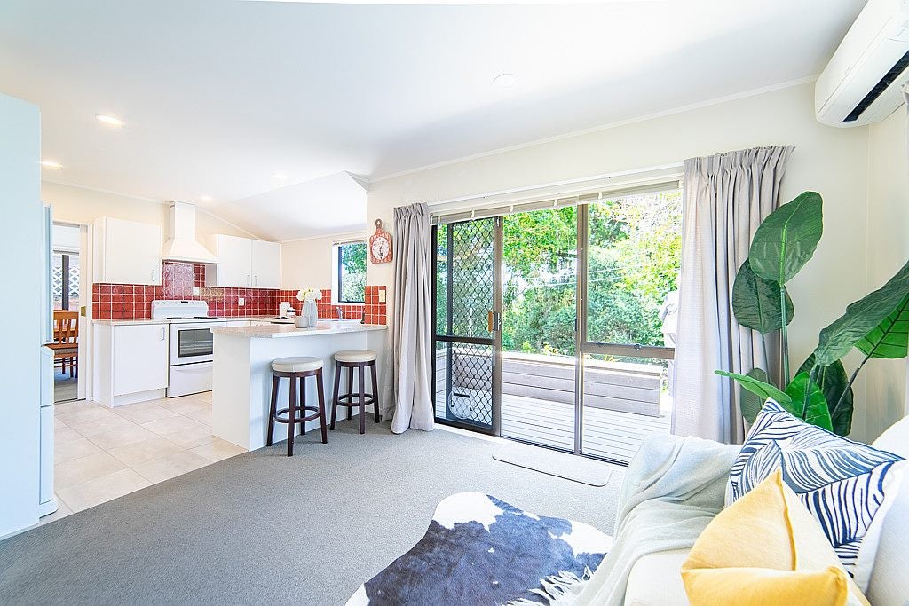 2/20 Nile Road, Milford, Auckland - Carousel 2