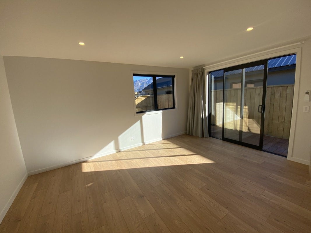 53 Cheviot Street, Jacks Point, Queenstown - Carousel 2