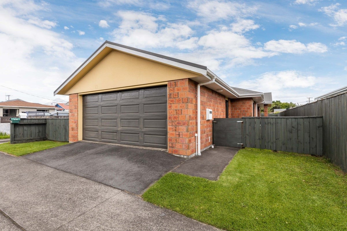 354 Carrington Street, Upper Vogeltown, New Plymouth - Carousel 26